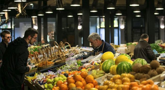Inflacioni ne shifrat e 2 perqind edhe per 2018 - Cmimet e konsumit luhatshmeri te larte